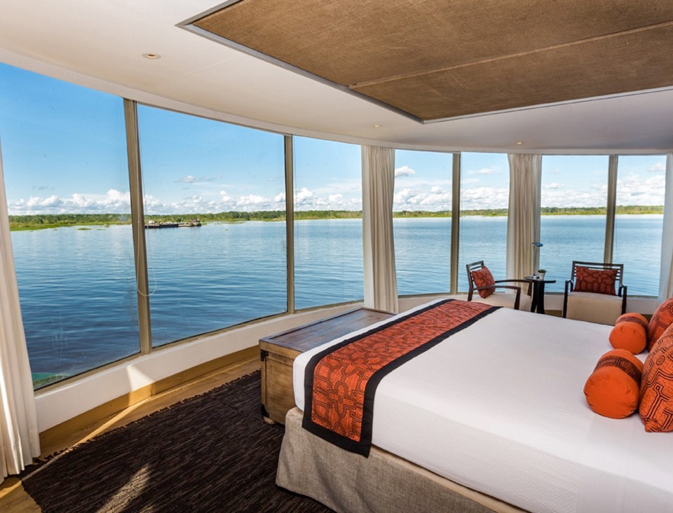 Delfin III Amazon Cruise Suites