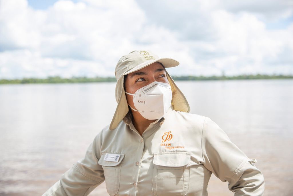 Delfin Amazon Cruises Staff