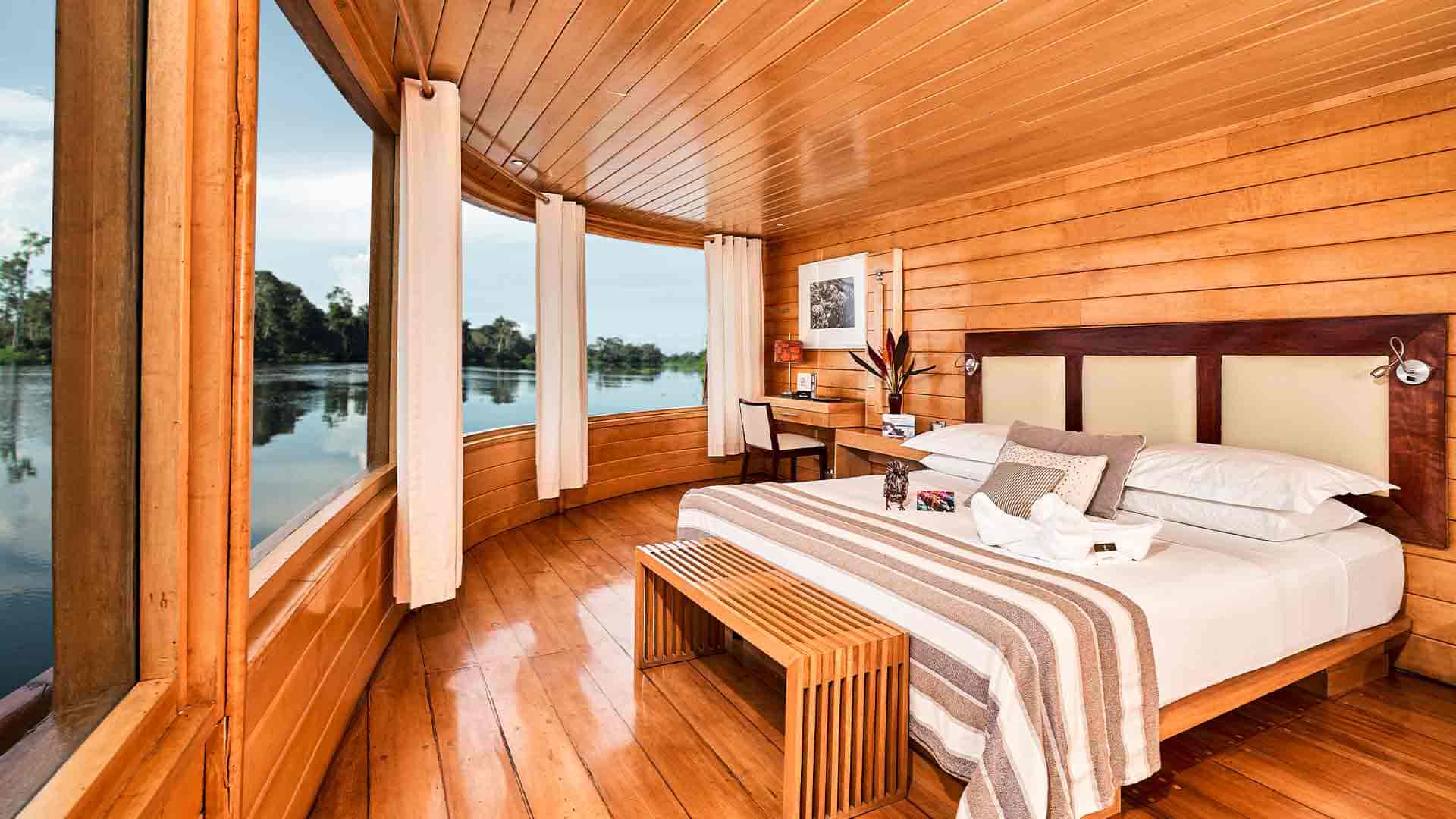 002-D2 - -Master-Suite